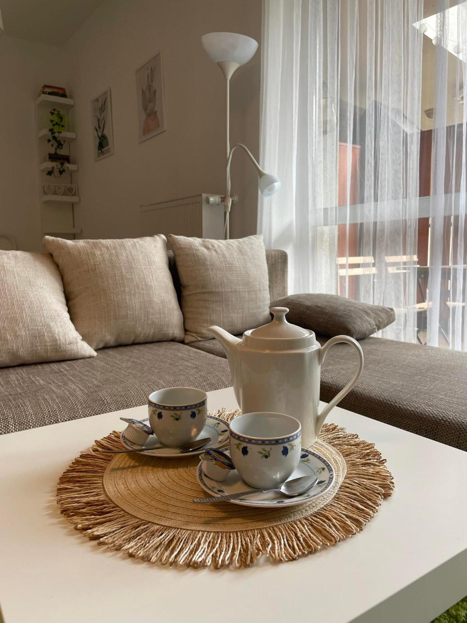 Green City Apartment Budapest - Free Garage, Ac, Balcony, Wi-Fi Eksteriør billede