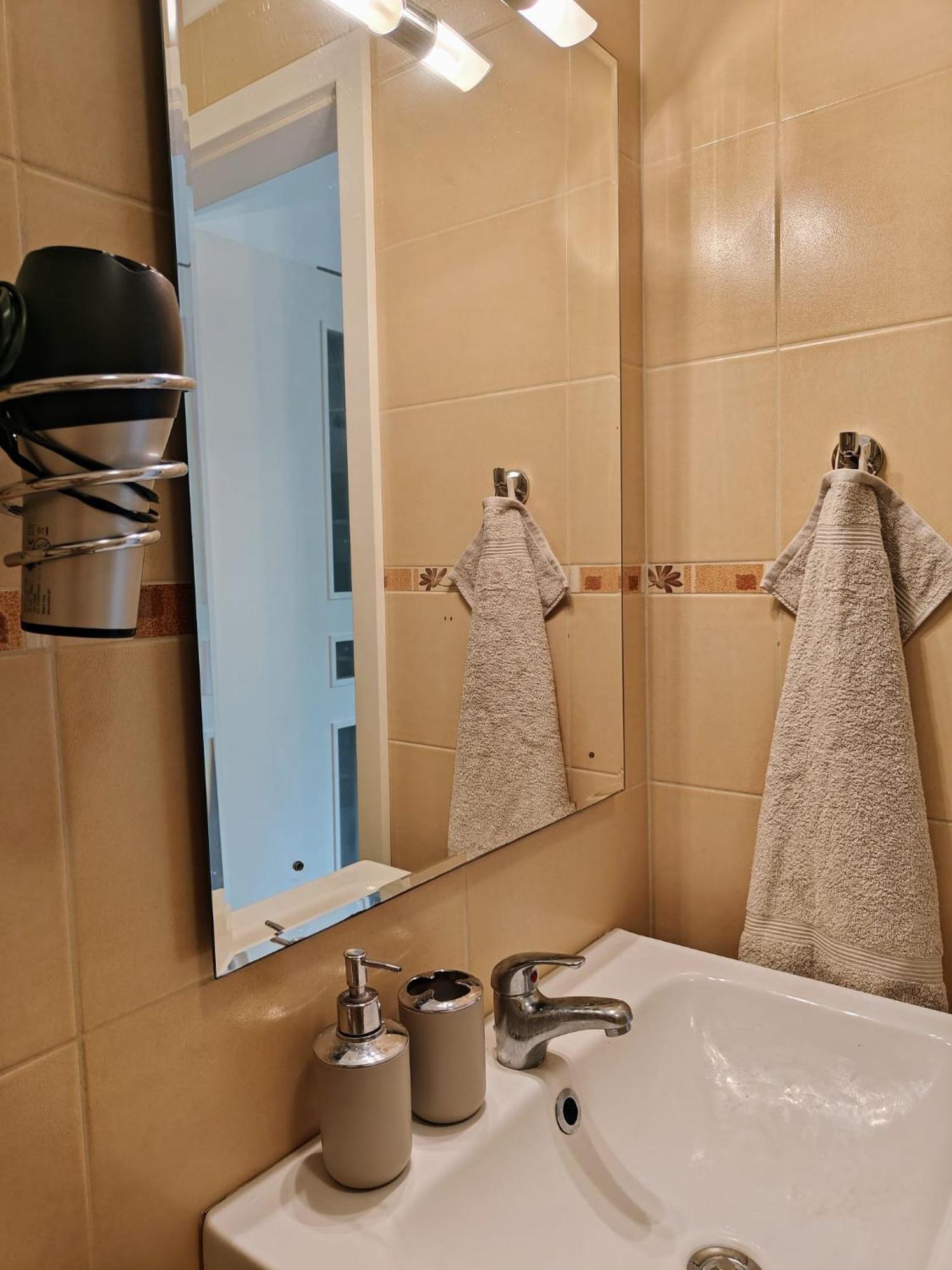 Green City Apartment Budapest - Free Garage, Ac, Balcony, Wi-Fi Eksteriør billede
