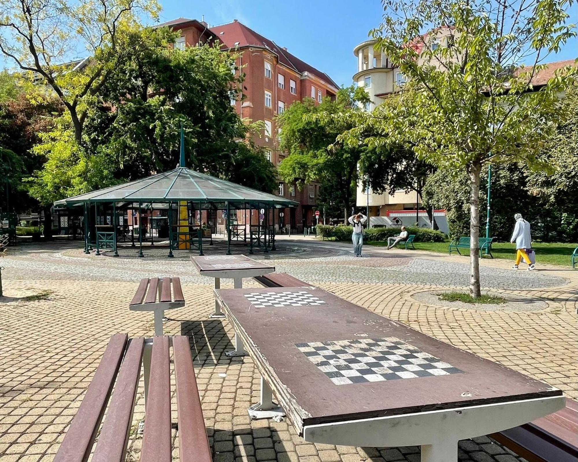 Green City Apartment Budapest - Free Garage, Ac, Balcony, Wi-Fi Eksteriør billede